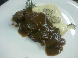 Carne con salsa