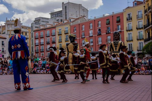 Pasacalles de Danzantes, Gigantillos y Gigantones