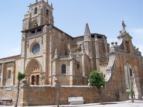 Iglesia de Sta María la Real