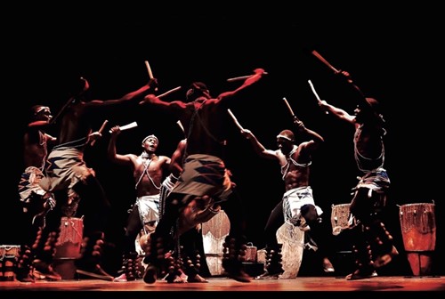 Los tambores de Ruanda y los Ugandan Sticks