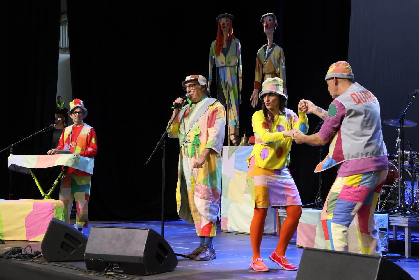Titiriteros de Binéfar. Juerga en Plaza Mayor, Burgos