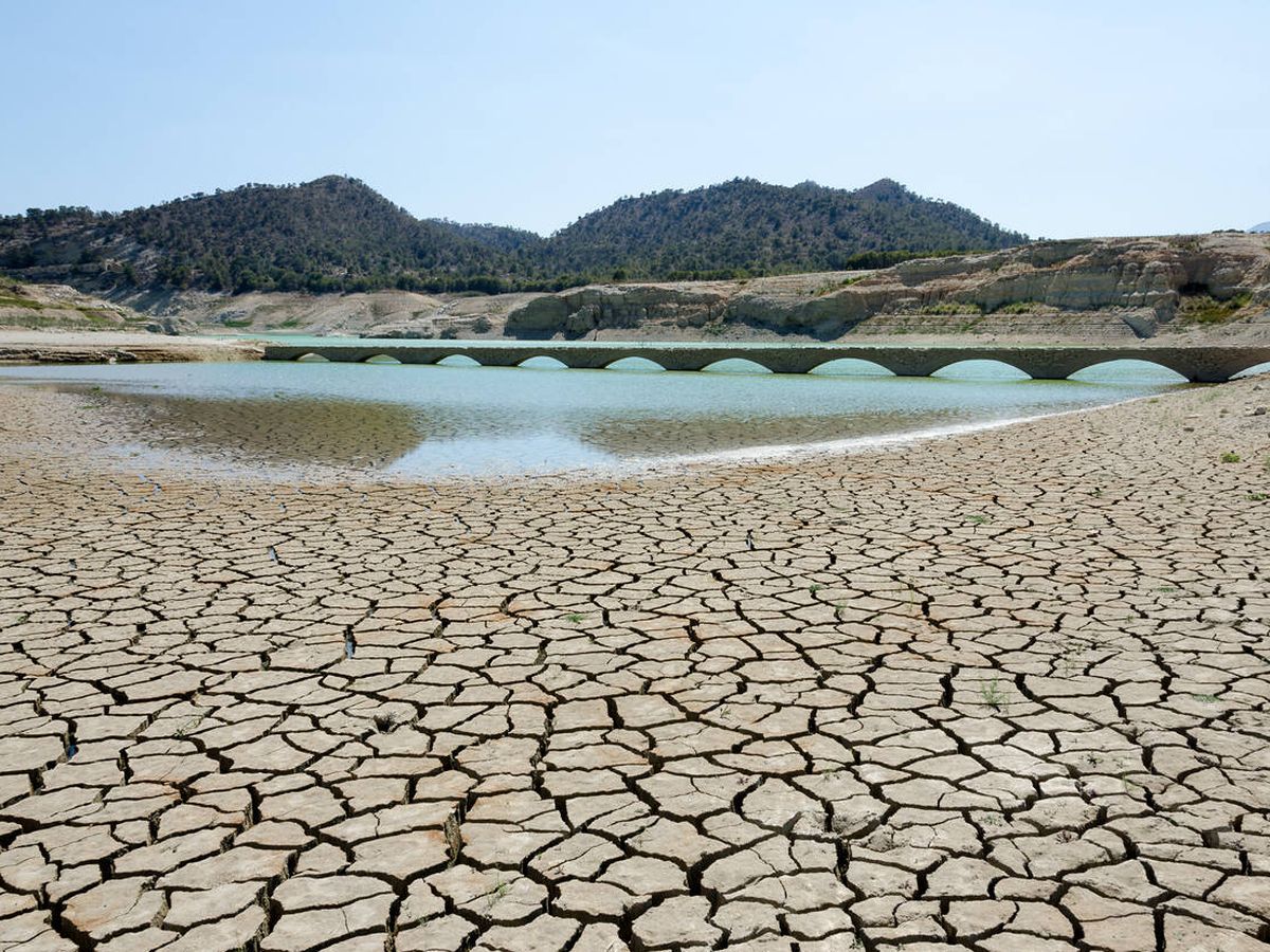 Cine Ambiental: Escasez de agua y embalses vacíos en Sala de Juntas I. EPS Vena. Av. Cantabria, s/n., Burgos