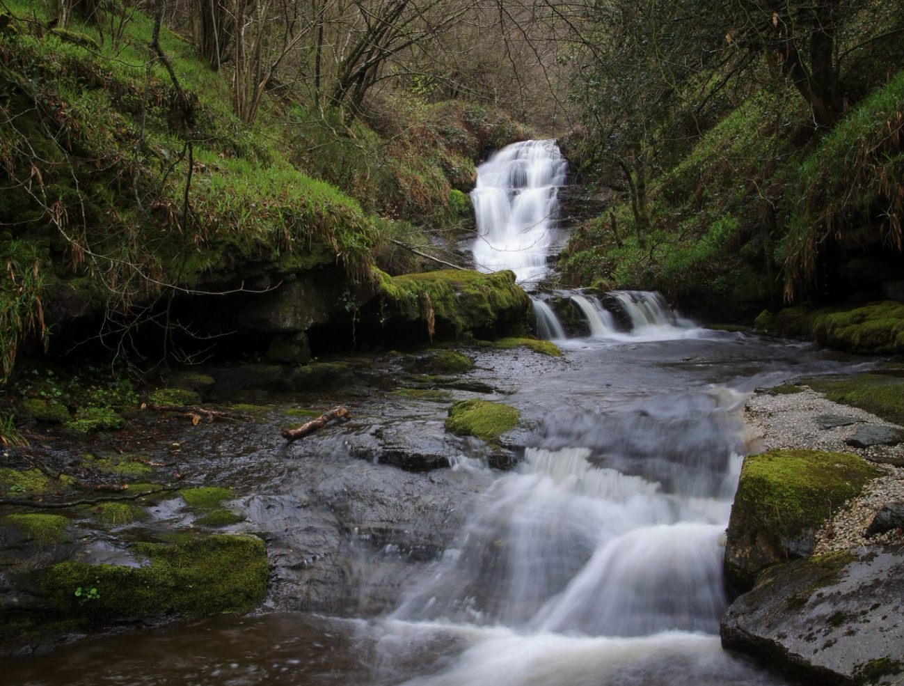 “Callejuelas y Las Marmitas de Gigante del río Engaña” en Gigante del río Engaña, Burgos
