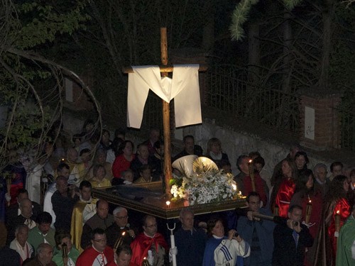 Vía Crucis Penitencial con Antorchas (Lunes Santo)