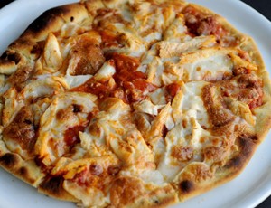 Pizzas en horno de piedra 