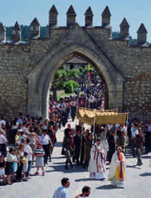 Misa Solemne concelebrada